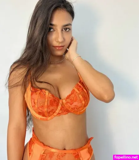 Vanessa2004 OnlyFans Thumbnail #Jim35YN0MA