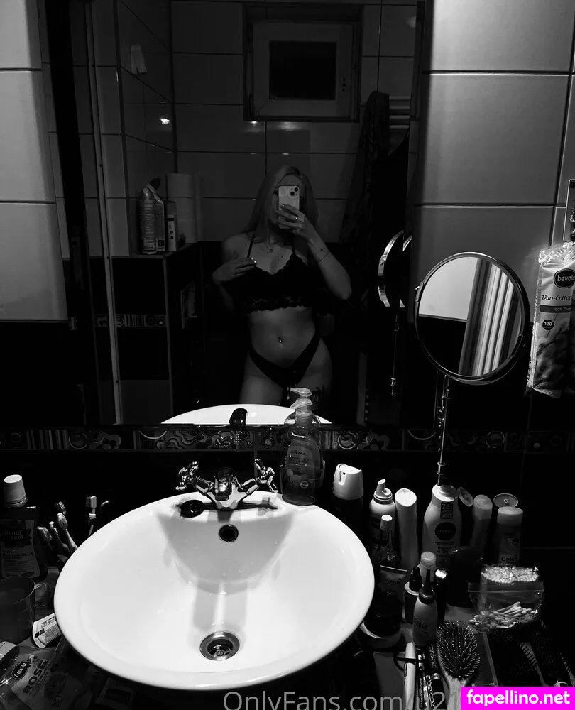 u211586183, vanessa_black222 Nude Leaked OnlyFans Photo #GQU0huFZlv