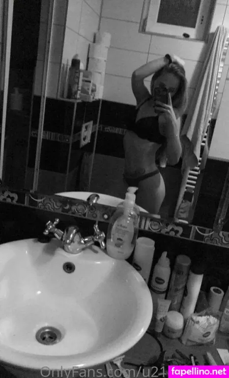 Vanessa2255 OnlyFans Thumbnail #hDH63B2zXg