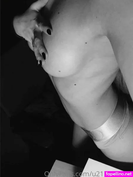 Vanessa2255 OnlyFans Thumbnail #rdtIEFz3us