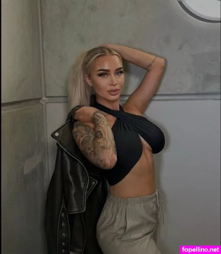 Vanessaaa 286 OnlyFans Thumbnail #0TRnb8rS90