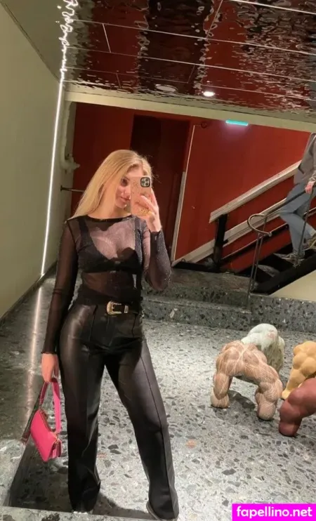 Vanessaahlstrom OnlyFans Thumbnail #CvZ9IQEN5I