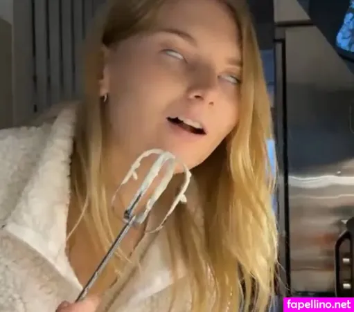 Vanessaahlstrom OnlyFans Thumbnail #V7Vajwh8bF