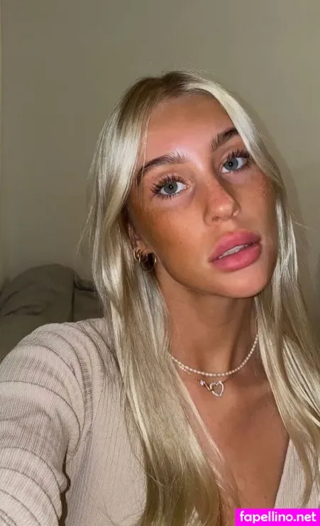 Vanessaalaura OnlyFans Thumbnail #KuZoTuVGHM