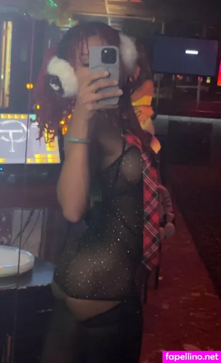 Vanessaamorofficial OnlyFans Thumbnail #8eXzIFaJBy