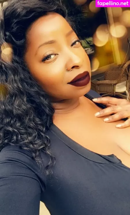 Vanessablue OnlyFans Thumbnail #dVaNQBYtFV