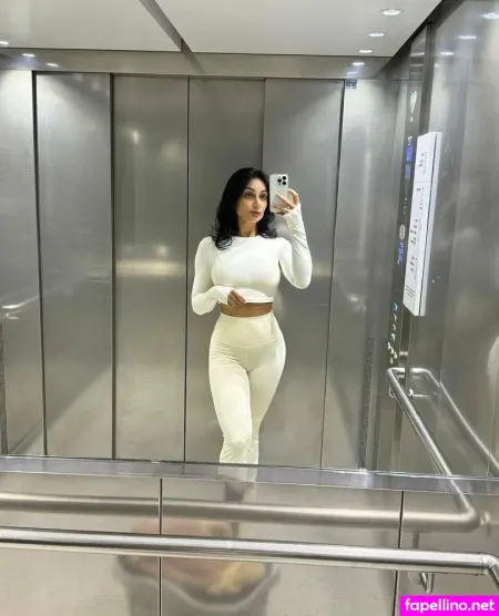 Vanessadiaz Vip OnlyFans Thumbnail #stAnEDh91L