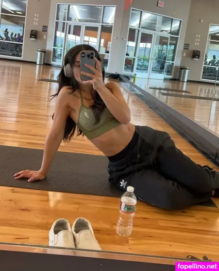 Vanessarizzo OnlyFans Thumbnail #QoW1cg4bHW