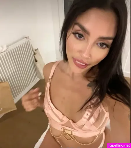 Vanessaskyxxx OnlyFans Thumbnail #0AI8Y4UdTS