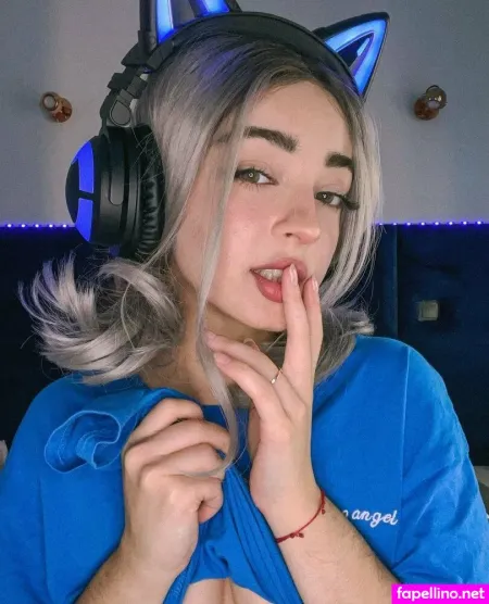 Vanessaszwaczka OnlyFans Thumbnail #FBwiHhML8Q