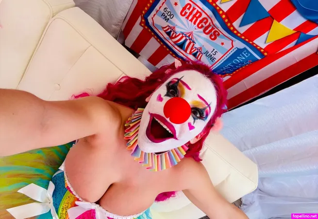 Vanessavegax OnlyFans Thumbnail #4wh01l4RYR