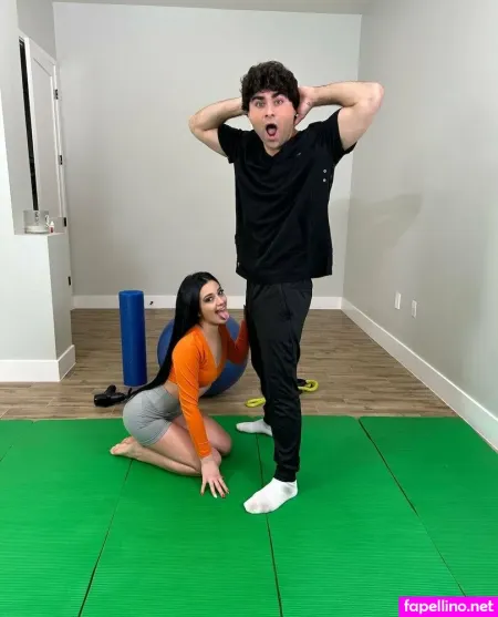 Vanessaxxvofree OnlyFans Thumbnail #0RUiU4uRHG