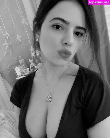 Vanessinator OnlyFans Thumbnail #0QfAtdWiYg