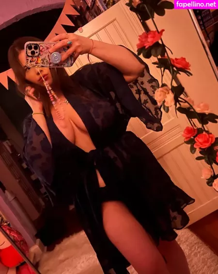 Vanessinator OnlyFans Thumbnail #msdsYuz8r6