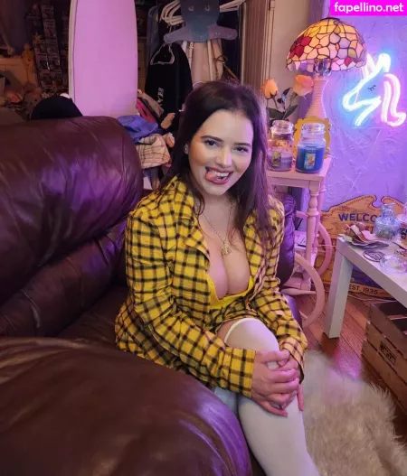 Vanessinator OnlyFans Thumbnail #puUvYlEbN8
