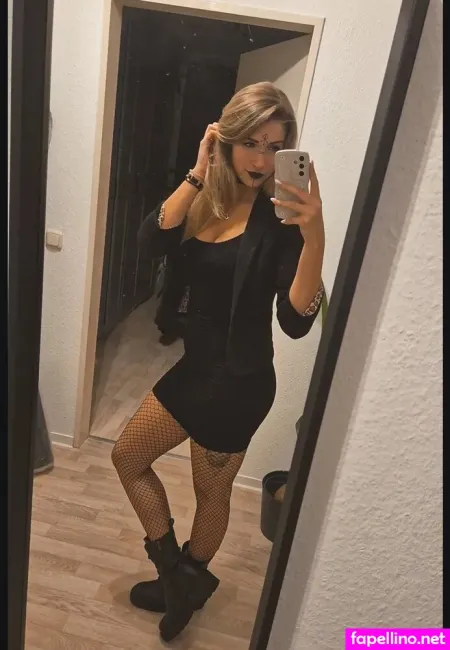 Vaninked OnlyFans Thumbnail #sqUcMm1o8m