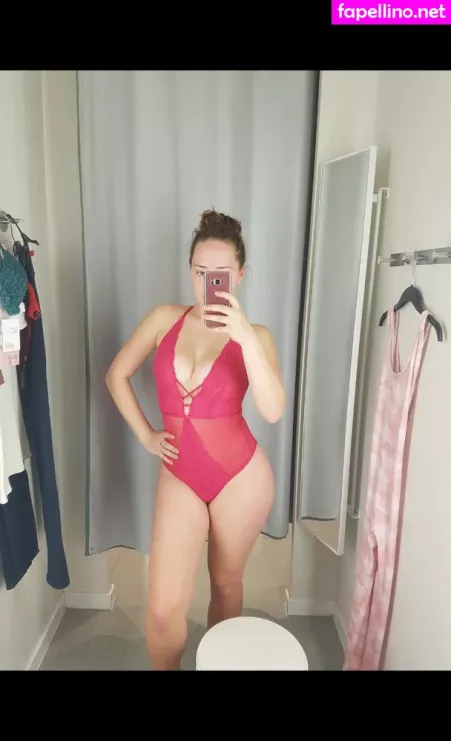 Vantoee OnlyFans Thumbnail #5wnEKWNw2v