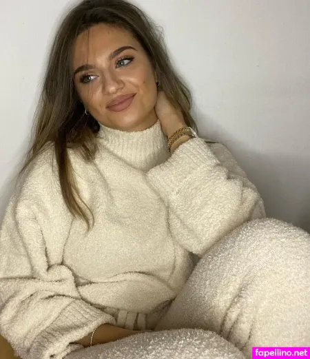 Vanutschii Instagram Influencer OnlyFans Thumbnail #XwNSgZaX1D