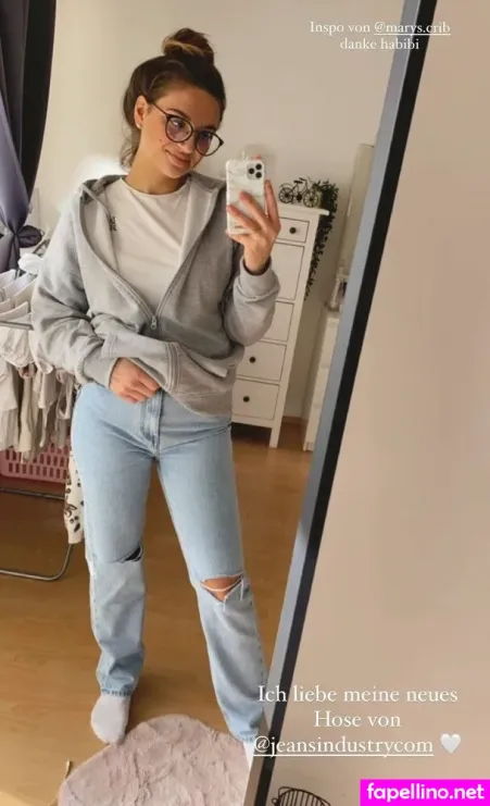 Vanutschii Instagram Influencer OnlyFans Thumbnail #ergkbGht0t