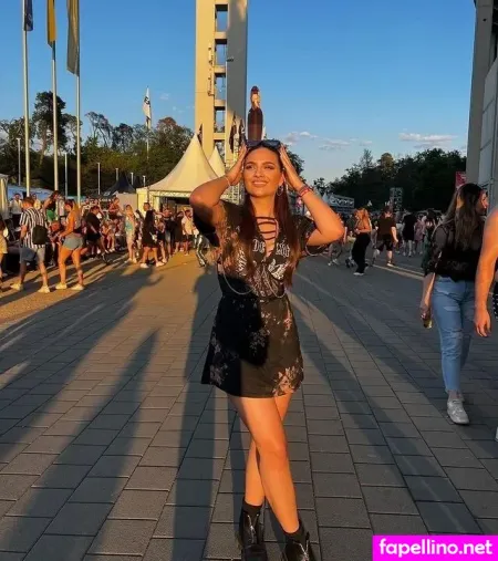 Vanutschii Instagram Influencer OnlyFans Thumbnail #pdPN2SrkFD