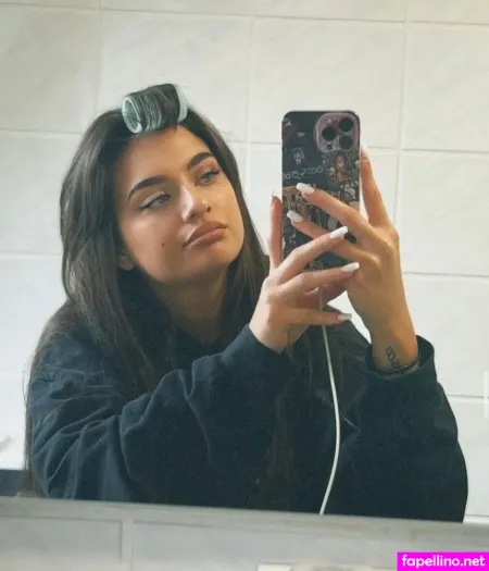 Vanutschii Instagram Influencer OnlyFans Thumbnail #vsBvqoDiaA