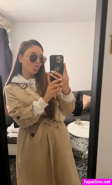 Vanutschii Instagram Influencer OnlyFans Thumbnail #zTBzUjncjJ