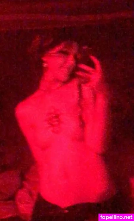 Vapew0rm OnlyFans Thumbnail #DO7eP8z0EI