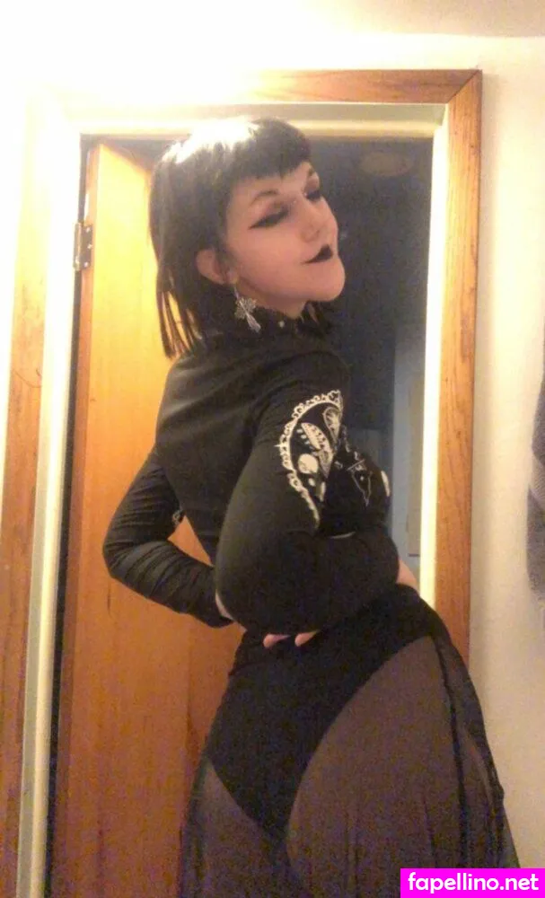 tinyw0rm, vapew0rm Nude Leaked OnlyFans Photo #EPq6SDJISa