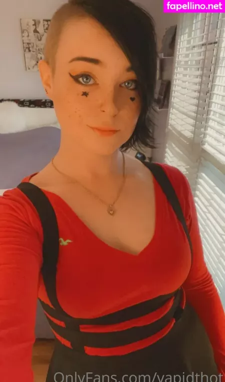 Vapidthot OnlyFans Thumbnail #9hb57IlqSm