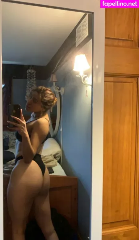 Varbievi OnlyFans Thumbnail #RA16OmAWDI