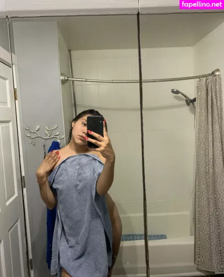 Varbievi OnlyFans Thumbnail #WUZ0o7ThFI