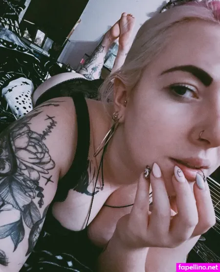 Varga Gloria OnlyFans Thumbnail #5CzzJ8SjcX