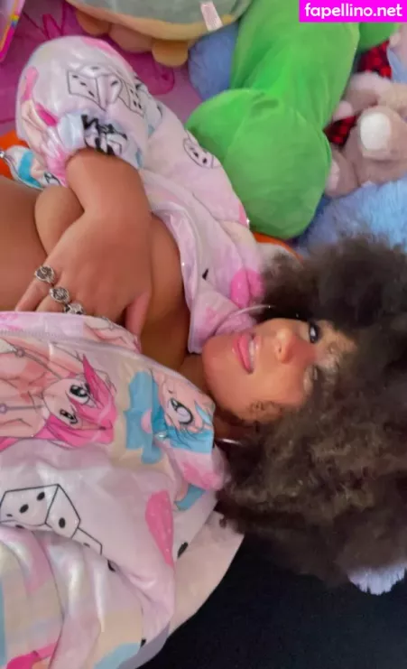 Varsenex OnlyFans Thumbnail #wWTavLCj3w