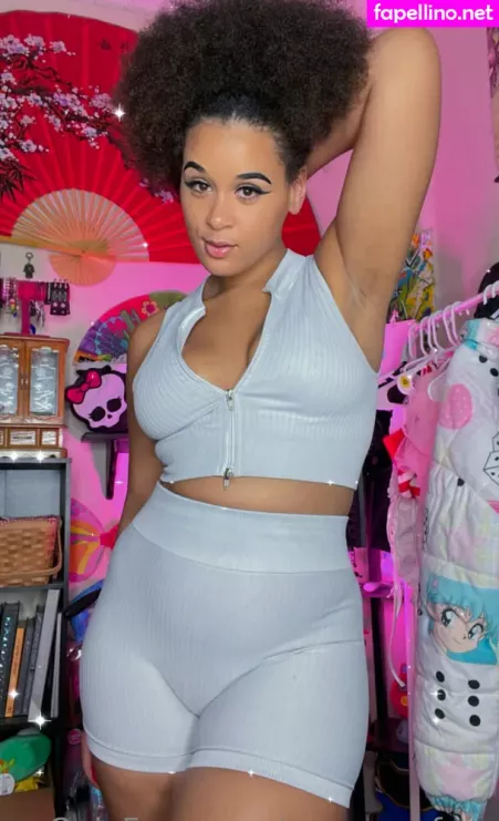 Varsenexfree OnlyFans Thumbnail #hyRlJZSUU1