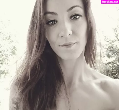 Vas Megyei Lanyok OnlyFans Thumbnail #18Ez87LN93