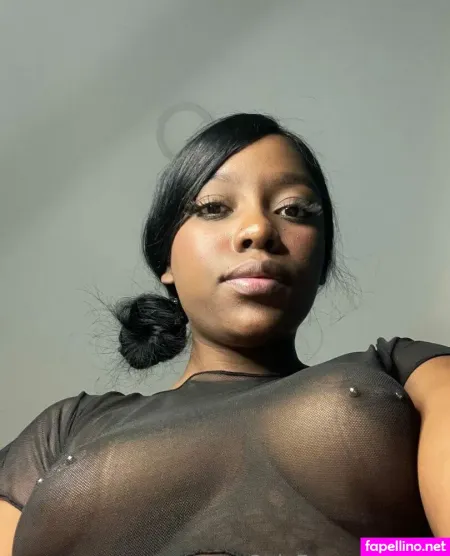 Vayolet Hm OnlyFans Thumbnail #LNpA31p4X6