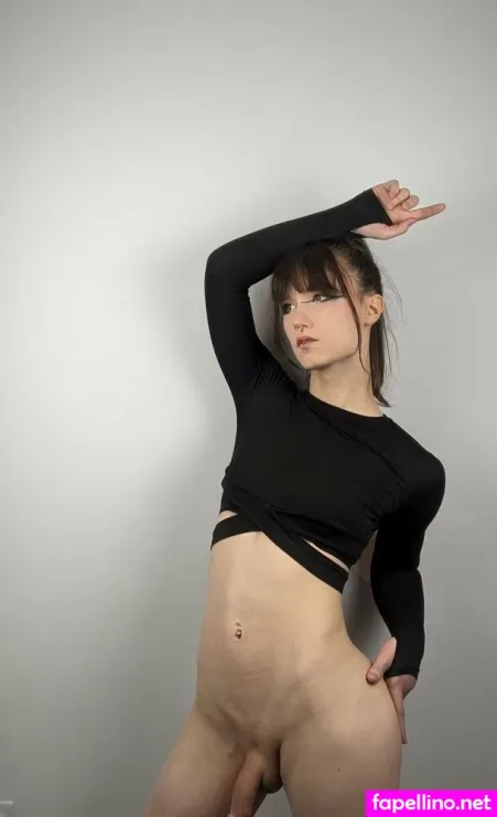 Vee Cams OnlyFans Thumbnail #oCwMajJ7C0