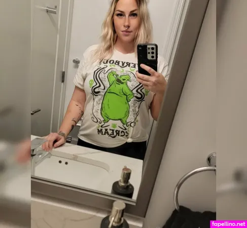 Veechitalu OnlyFans Thumbnail #AG9cNJvaxv