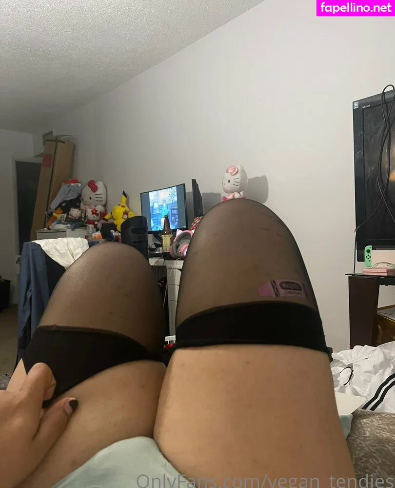 nyanberry, vegan_tendies Nude Leaked OnlyFans Photo #UL3BMNGgB9