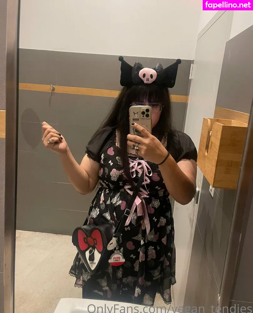 nyanberry, vegan_tendies Nude Leaked OnlyFans Photo #t8NiUOfCVH