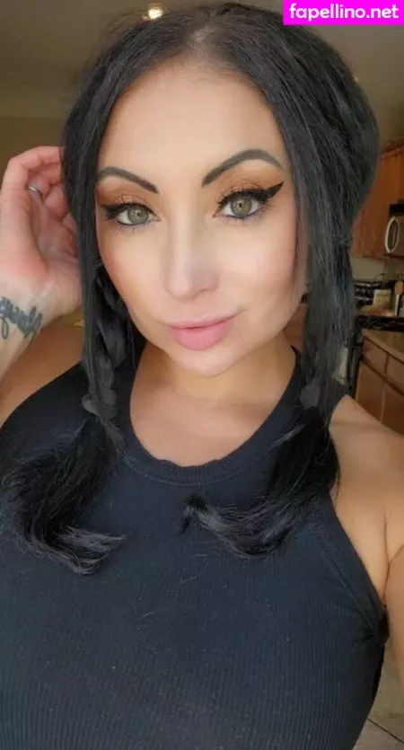 Vegashousewifey OnlyFans Thumbnail #q2O2MaiWbT