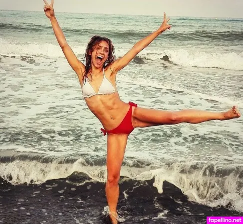 Veki Velilla OnlyFans Thumbnail #4EOVH2ziRC