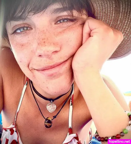 Veki Velilla OnlyFans Thumbnail #DtKJKphk5n