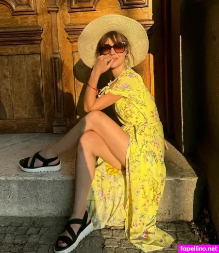 Veki Velilla Main Profile Photo