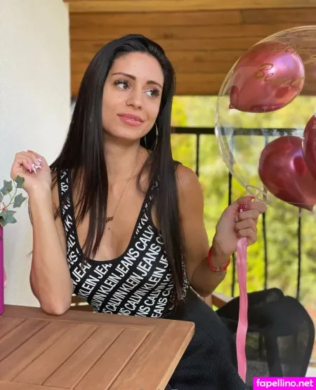 Velilove1 OnlyFans Thumbnail #glF4dZN56m