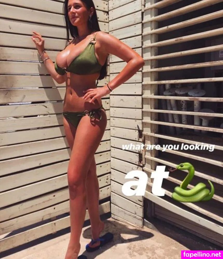 vella_chichiva Nude Leaked OnlyFans Photo #88m32cNxPB