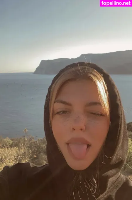 Vellari Feet OnlyFans Thumbnail #vM60CMrDHI