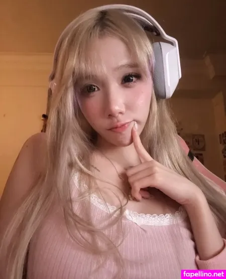 Vellezy OnlyFans Thumbnail #qWqf5E8Ykh