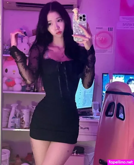 Vellezy OnlyFans Thumbnail #wnIE8iEIX2