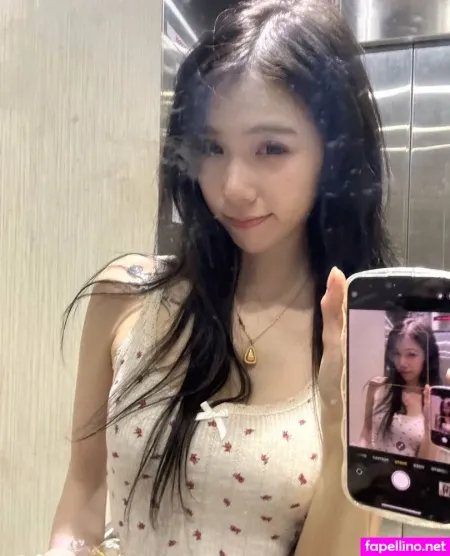 Vellezy Main Profile Photo